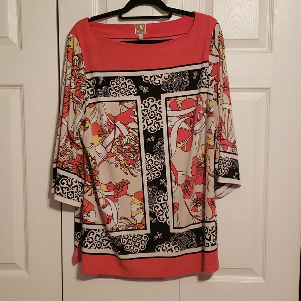 Tunic style dress shirt